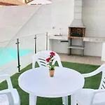 Casa Con Piscina De Agua Salada III