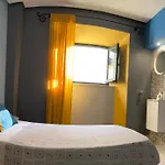 El Baobab Hostel