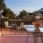 Agradable adosado con piscina la Hidalga