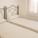 2 Bedroom Cozy Apartment In Lo Pagan