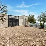 Belvilla By Oyo Casa Osita
