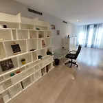 Moderno Y Centrico Piso En Cartagena