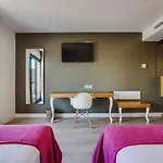 Hotel Brisamar Suites