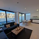 Lo Pagan Holiday House