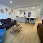 Denia, Apartamento A Estrenar Con Jardin Privado, Piscina Y Vistas Al Mar