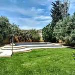 Amplio y estupendo chalet