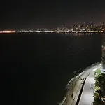 Sobre Las Olas del Mar