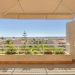 Flamenco Penthouse Sea View & Swimming Pool