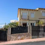 Casa Adosada Con Piscina - Aralar Albert Villas