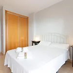 Global Properties, Apartamento Con Terraza Y Piscina En La Playa De Canet