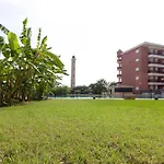 Global Properties, Apartamento Con Terraza Y Piscina En La Playa De Canet