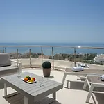Luxurious Apartment With Seaviews In El Higueron By Costarentals - Ref 121