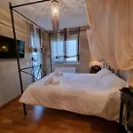 25A01 Duplex Con Jardin Y Garaje