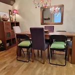 25A01 Duplex Con Jardin Y Garaje