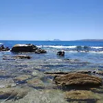 2-Bedroom Central And Close To The Beach In Sabinillas