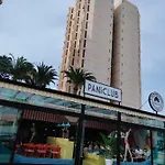 Torres de Yomely Playa las Americas