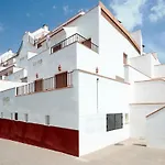 Gorgeous Apartment In Granada With Wifi