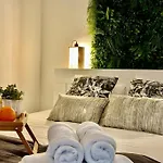Tropical Lounge, Los Cristianos, Pool & Sea, Wifi