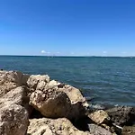 Apartamento Con Preciosas Vistas A Pie De Playa