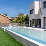 Guestready - April Rose Pool Apartments