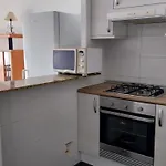 Apartamento Pequeno Frente Al Mar Con Piscina