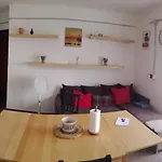 Flat Near Cathedral. 3 Bedrooms.