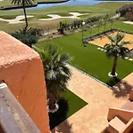 Lujoso Atico Sobre El Golf En Los Alcazares