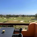 Lujoso Atico Sobre El Golf En Los Alcazares