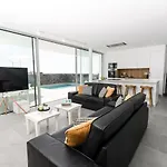 Villa Moada Ocean Breeze