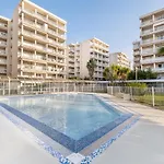 Global Properties, Apartamento Con Terraza En Residencial Last Canet