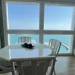 Apartamento Frente Al Puerto By El Conserje