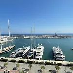 Apartamento Frente Al Puerto By El Conserje