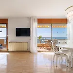 Apartamento para 8 sobre el mar