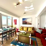 Aamazing Apartment ! On The Beach With Pool Close To Everything