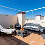 Victoria Sunny Flat With Sea And Pool View
