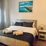 Luxe Forum Beach Terrace