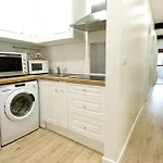 Apartamento De Diseno En Laredo Centro