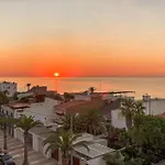 Gorgeous Apartment In Moncofa With House Sea View