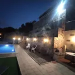 Villa Flamante