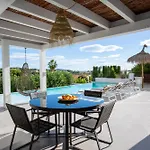 Casa Santi - Luxury Home- For 8 Guests