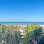 Global Properties, Las dachas 1 - Apartamento en primera línea de playa