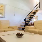 Santolina - Casa Rural en l\'Ampolla con piscina privada, jardín y barbacoa