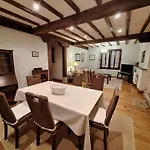 Apartamentos Palacion De Santillana