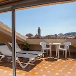 Neptuno Apartments