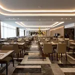 Hotel Giralda Center