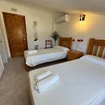 Hostal Sango Sierra De Las Nieves