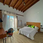 Apartamentos La Casa De Alla 2