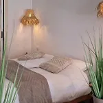 Luxe Studio Met Ruim Terras, Vlak Aan Zee!