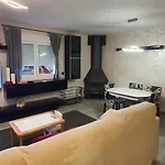 Urbanizacion El Pantano Villa 4 Dormitorios