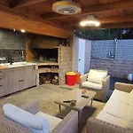 Urbanizacion El Pantano Villa 4 Dormitorios